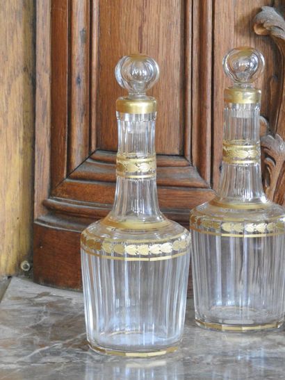 DAMON - Paris : Suite of three faceted and...