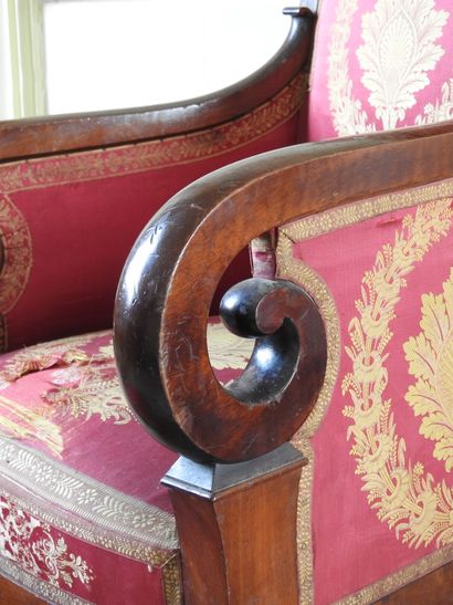 Mahogany shepherd's chair, the armrests with...