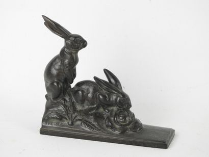 Maurice FRECOURT (1890-1961): Two hares eating...