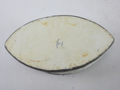 PORCELAIN OF PARIS : Terrine in trompe-l'oeil...