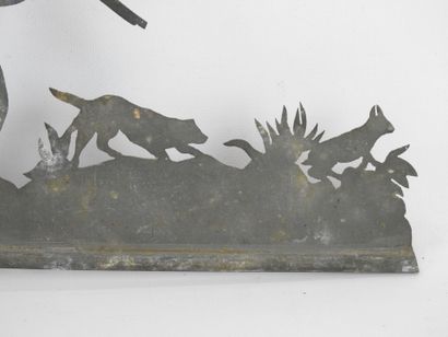 GIROUETTE in zinc decorated with a hunter...