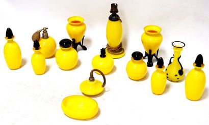 Modern work

Set of fourteen glassware in...