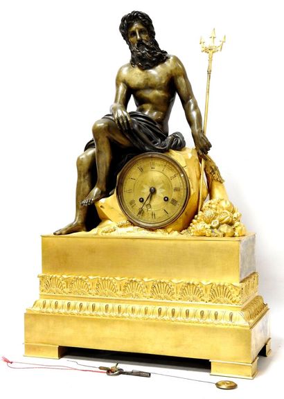 
Important clock called Neptune in patinated...