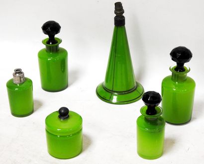 Modern work

Set of six glassworks in the...