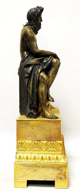 
Important clock called Neptune in patinated...