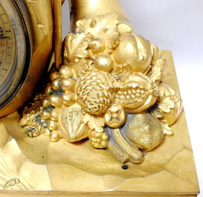 
Important clock called Neptune in patinated...