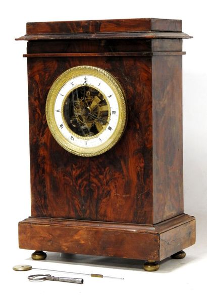 Rectangular clock in mahogany veneer with...