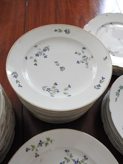 IMPORTANT LOT of fifty-four porcelain plates,...