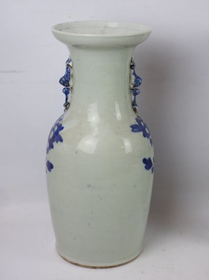 CHINA: Meeting of three porcelain vases of...