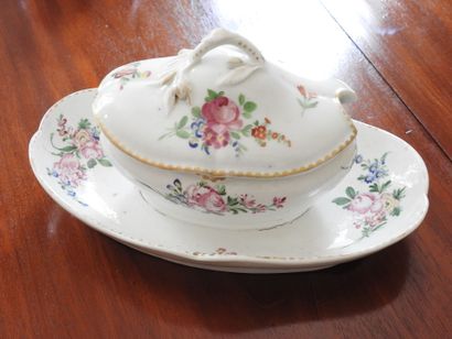 Attributed to BOISSETTE : Sauceboat on tray...