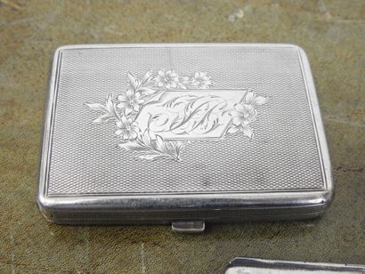 LOT in silver including cigarette holder,...