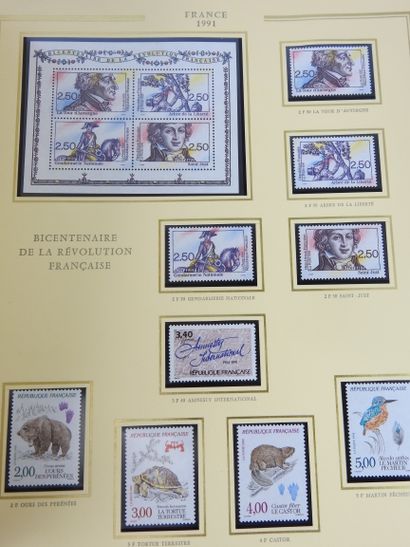FRANCE : Neufs : Trois albums 