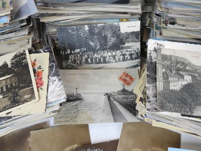 Important lot de cartes postales environ...