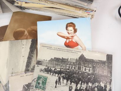 Important lot de cartes postales environ...