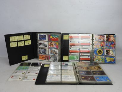 TROIS ALBUMS de cartes téléphoniques, France,...