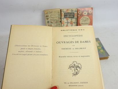LOT comprenant : - DE DILMONT TH. Dictionnaire...