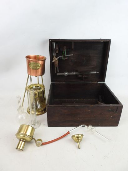 SALLERON - DUJARDIN : Appareil pour extraction...
