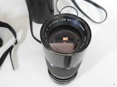 CANON. Appareil photo modèle EF noir n°207854...