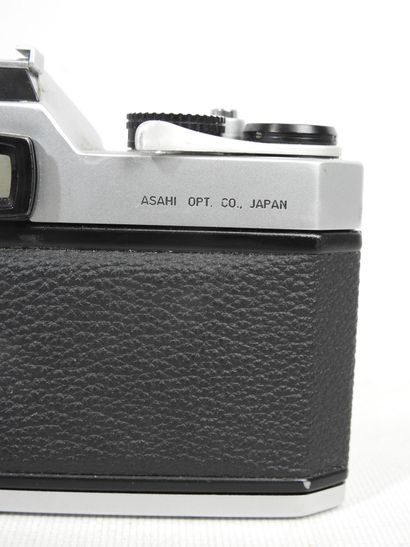 PENTAX. Appareil photo modèle Spotmatic F...