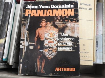 DEUX CARTONS : 1 ensemble livres divers dont...