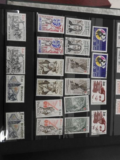 NEUF Albums de timbres neufs modernes, certains...