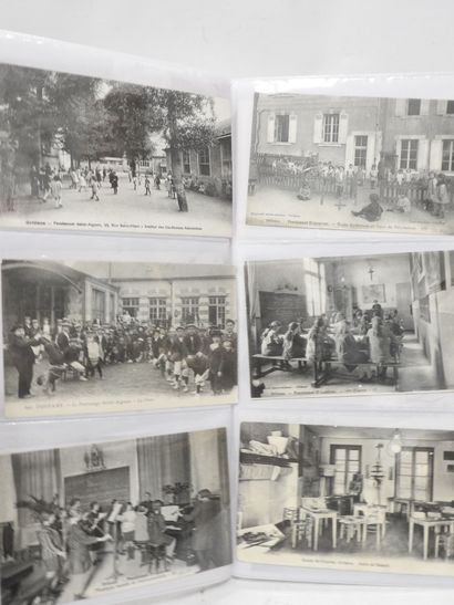 UN LOT de cartes postales anciennes Orléans...