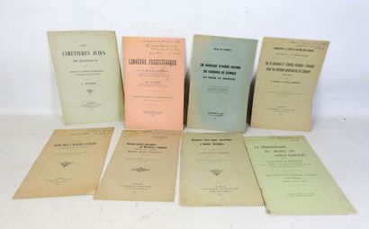 LOT de HUIT brochés sur le thème de l'art...
