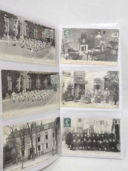 UN LOT de cartes postales anciennes Orléans...