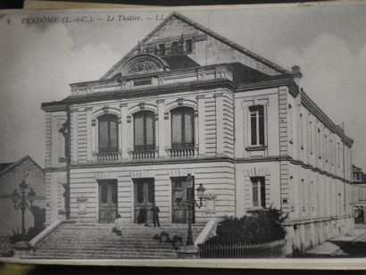 LOT - Centre Val de Loire dont Blois. Environ...