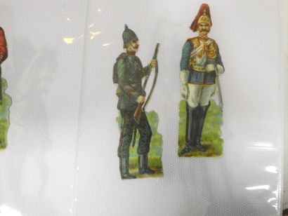 CHROMOLITHOGRAPHIES - MILITARIA : Lot de...