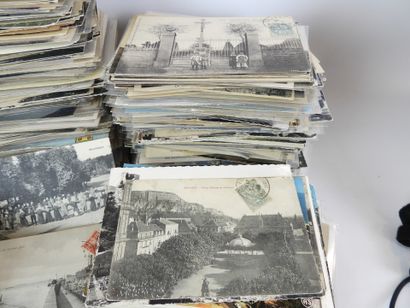 Important lot de cartes postales environ...