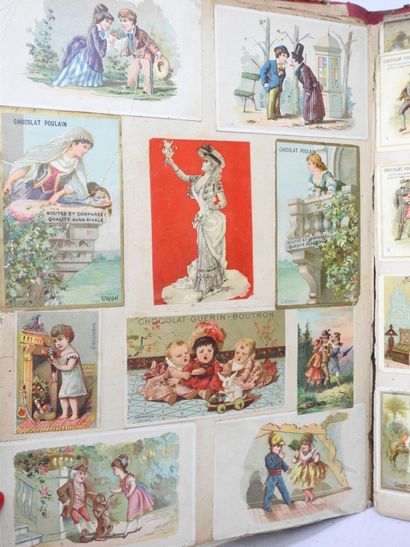 DEUX ALBUMS de chromolithographies et découpis...
