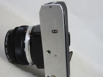 OLYMPUS : Appareil photo modèle OM 10 N°...