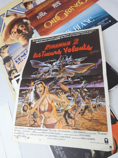 LOT d'environ 40 affiches de cinéma dont...