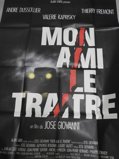 LOT d'environ 20 affiches de cinéma et théâtre...