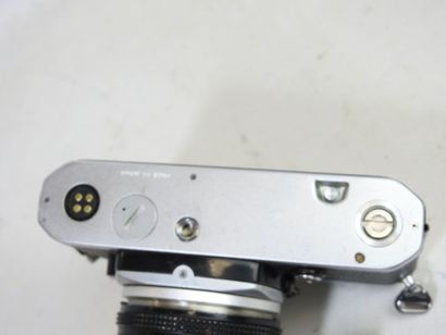 NIKON : Appareil photo modèle FM, N° FM 3022514...