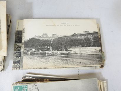 LOT comprenant env. 350 CPA sur Paris, Ypres,...