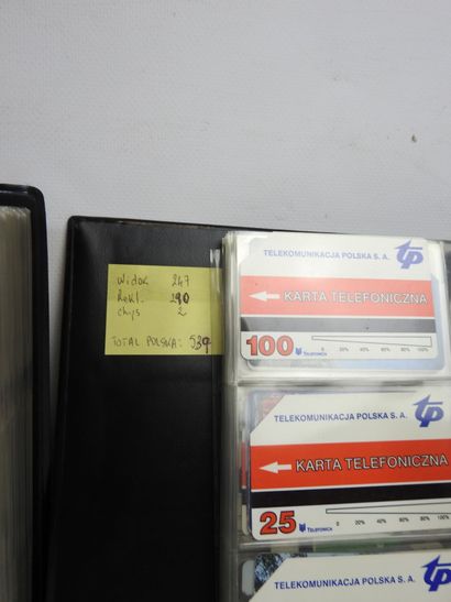 TROIS ALBUMS de cartes téléphoniques, France,...