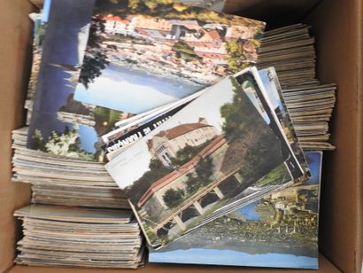 CPM - CPSM. Environ 1100 cartes. 
On y joint :...