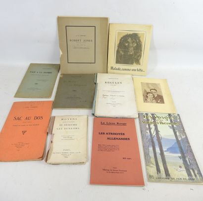 LOT DE DIX brochés : A la mémoire de Robert...