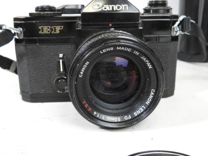 CANON. Appareil photo modèle EF noir n°207854...