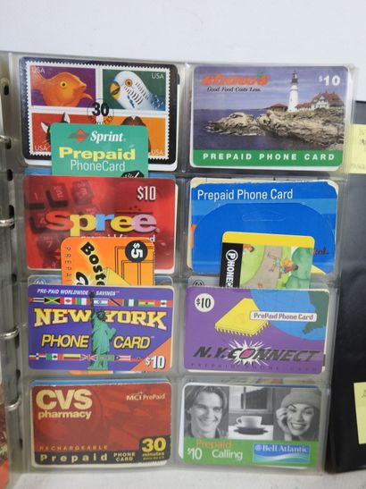 TROIS ALBUMS de cartes téléphoniques, France,...
