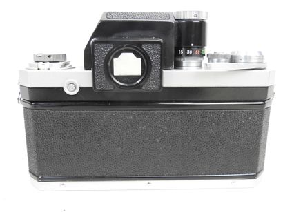 NIKON : Appareil photo modèle F, N° 6917697...