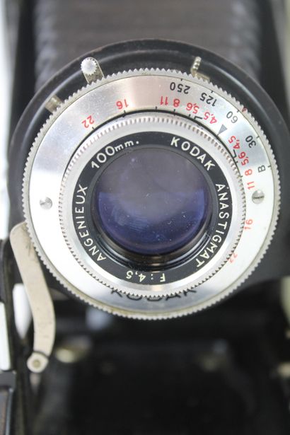 Trois Appareils KODAK : un PONYFlash avec...