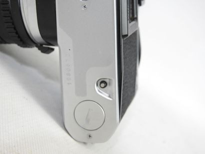 PENTAX. Appareil photo modèle ME SUPER n°1980672...