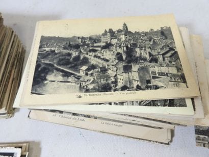 LOT comprenant env. 350 CPA sur Paris, Ypres,...