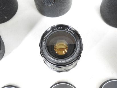 PENTAX. Trois objectifs :
- Macro-Takumar...