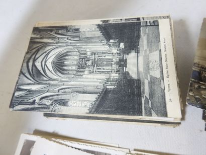 LOT comprenant env. 350 CPA sur Paris, Ypres,...