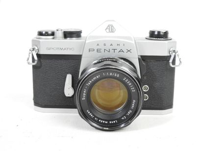 PENTAX. Appareil photo modèle Spotmatic n°...