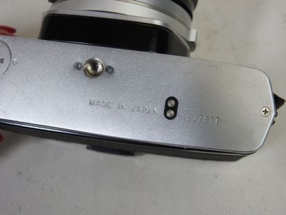 OLYMPUS : Appareil photo modèle OM-1, N°1237817....